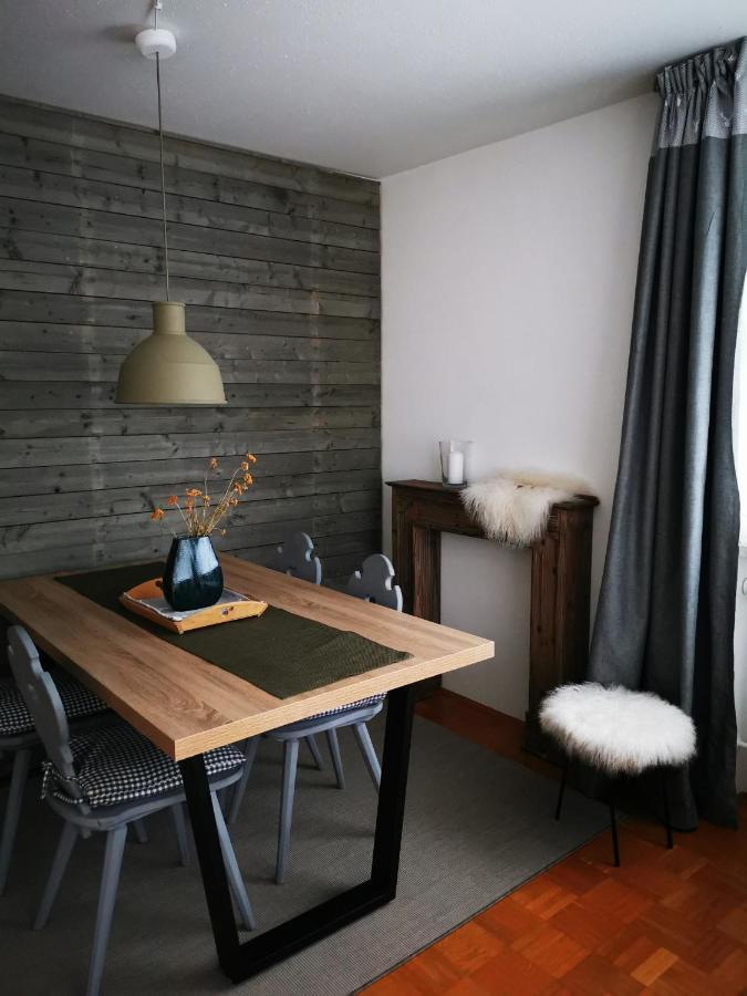 Ludwigslust - Ferienappartement Mit Bergblick شفانغو المظهر الخارجي الصورة